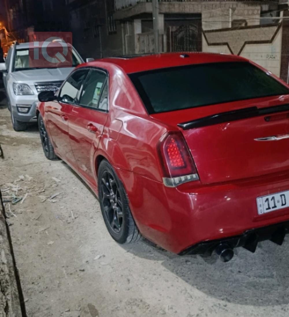 کرایسلەر 300